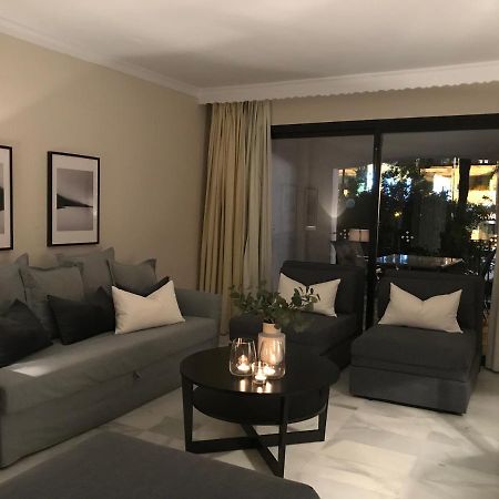 Large And Elegant In Puerto Banus With Pools And Paddle Appartement Marbella Buitenkant foto