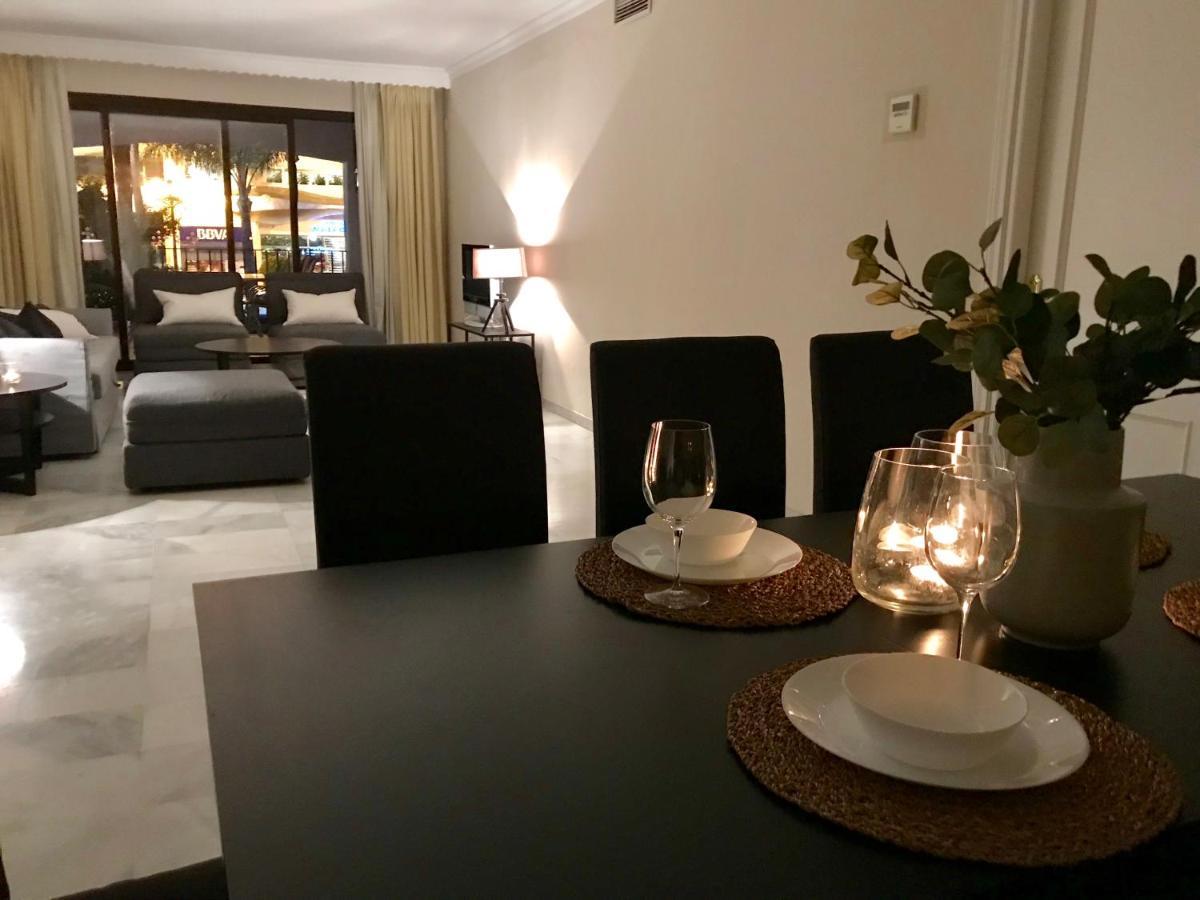 Large And Elegant In Puerto Banus With Pools And Paddle Appartement Marbella Buitenkant foto