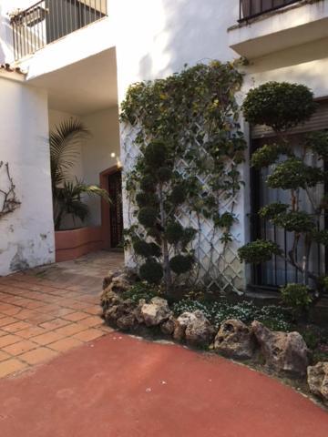 Large And Elegant In Puerto Banus With Pools And Paddle Appartement Marbella Buitenkant foto