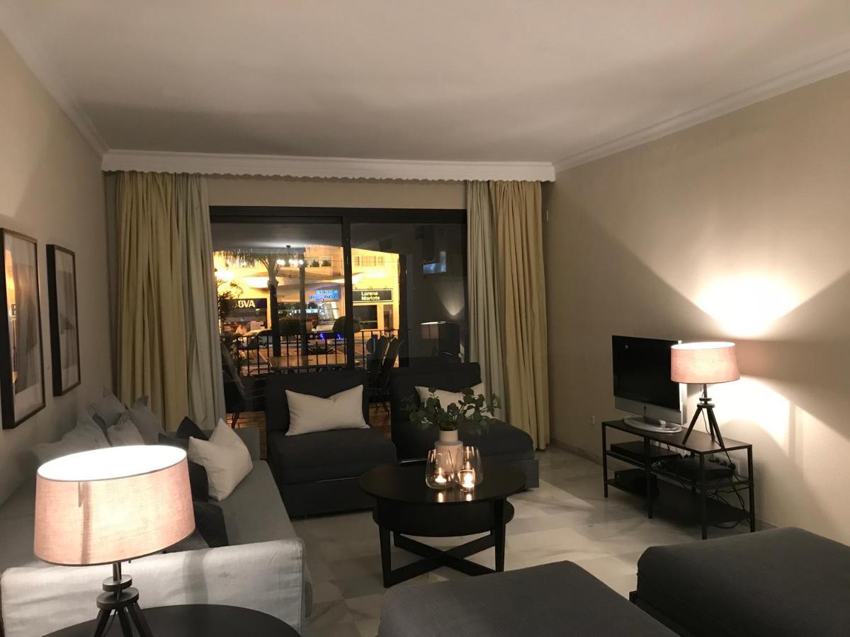 Large And Elegant In Puerto Banus With Pools And Paddle Appartement Marbella Buitenkant foto