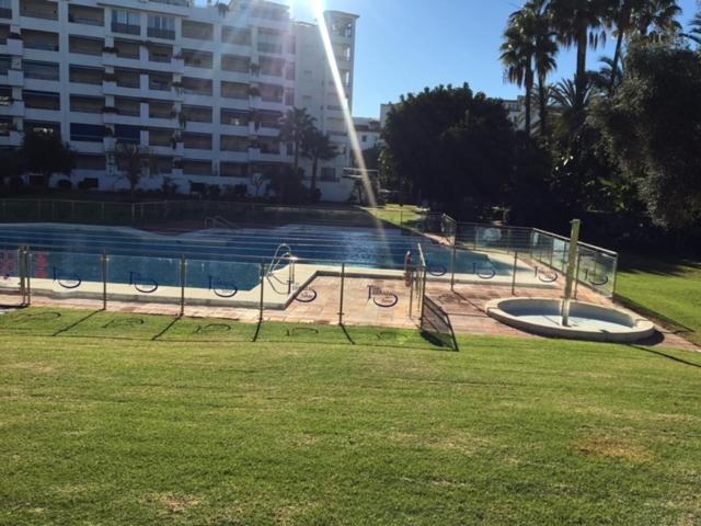 Large And Elegant In Puerto Banus With Pools And Paddle Appartement Marbella Buitenkant foto